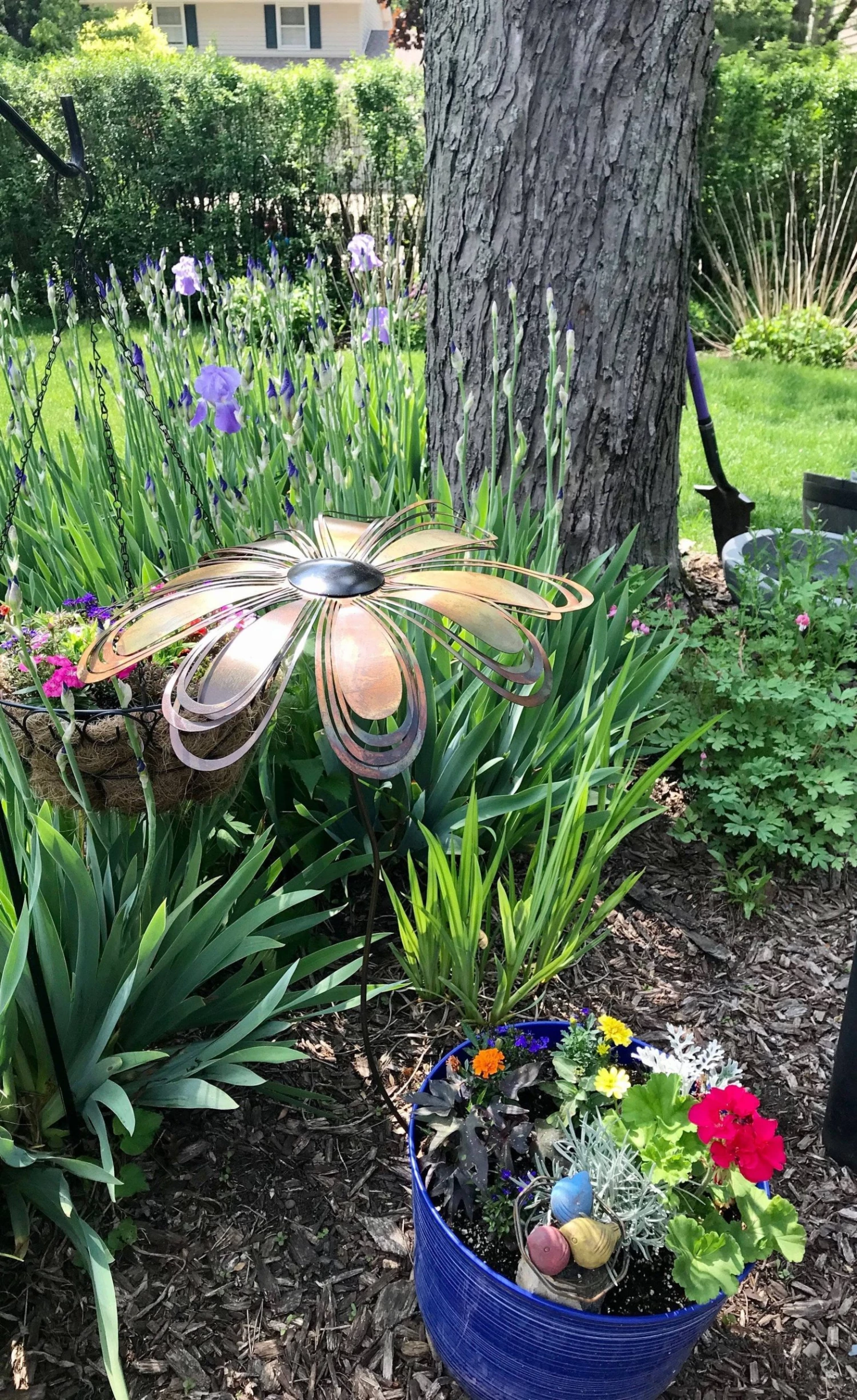 Happy Gardens Cutout Daisy Garden Stake 4 Happy Gardens Cutout Daisy Garden Stake