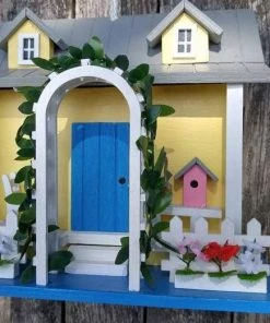 Happy Gardens Grandma’s Cottage Bird House